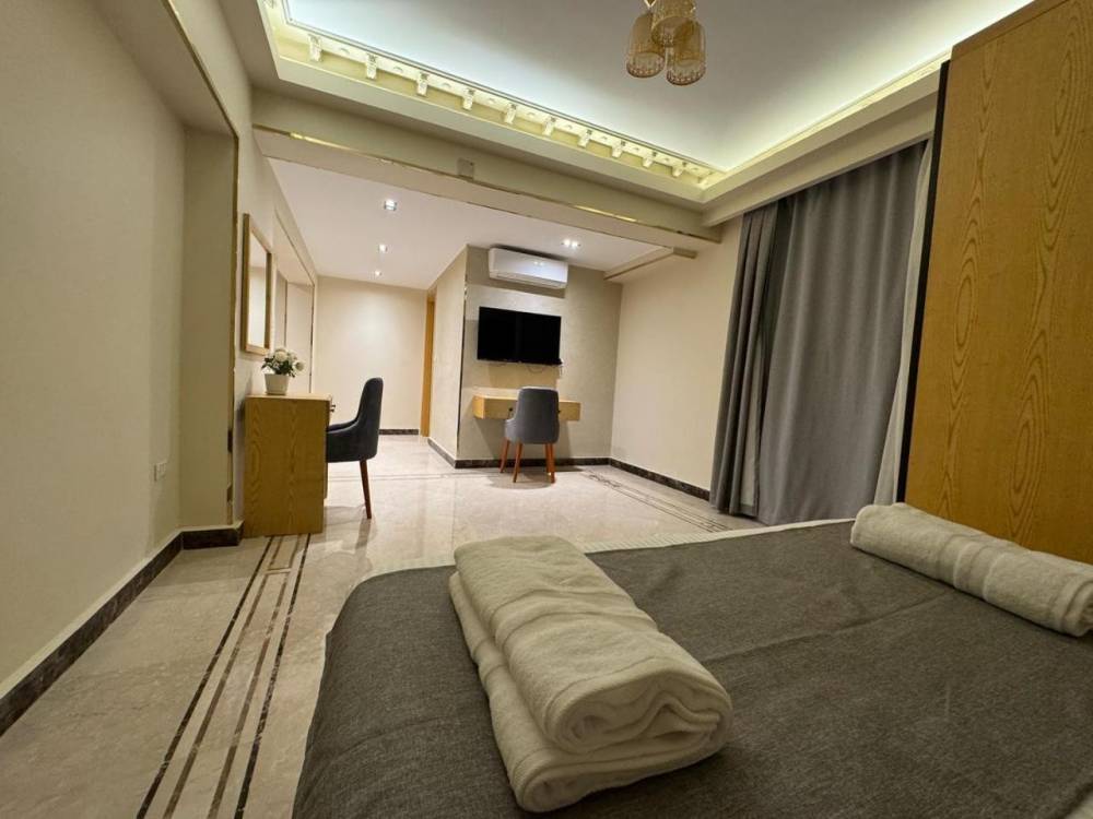 Double Room with Pool View - Accommodation