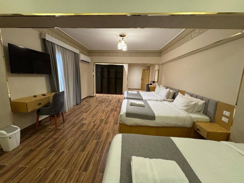 Junior Suite with Pool View - Accommodation