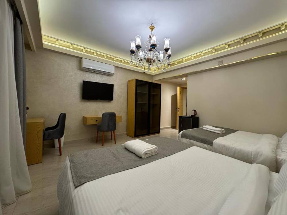 Deluxe Single Room with Balcony - Accommodation