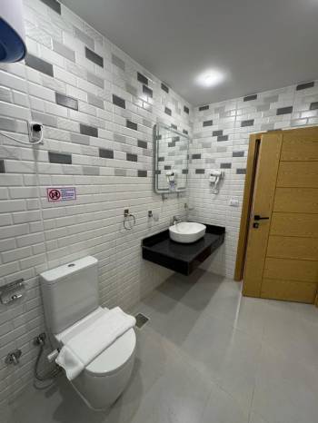 Deluxe Quadruple Room3